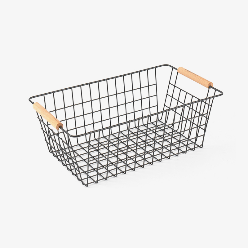 나무 손잡이가 달린 보관 바구니